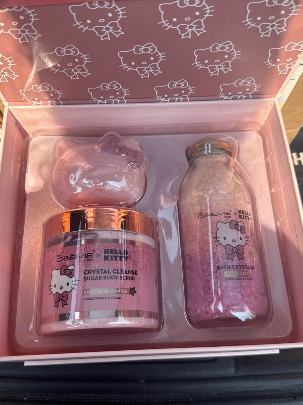 Hello Kitty Pink Rose Crystal Cleanse Bath Set